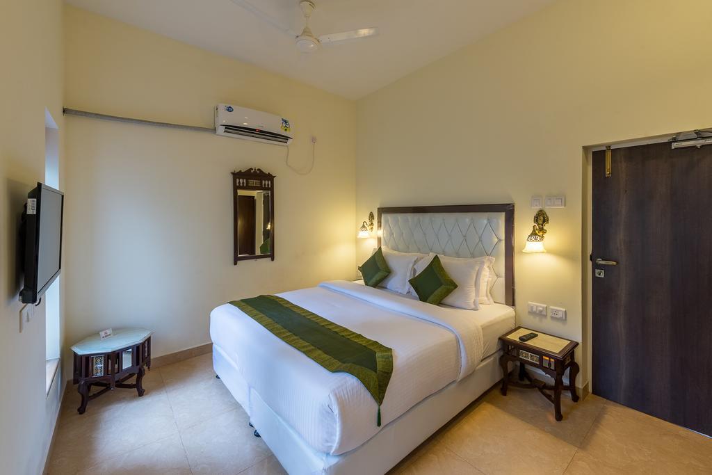 Treebo Trend Vila De Goa Hotel Siolim Room photo