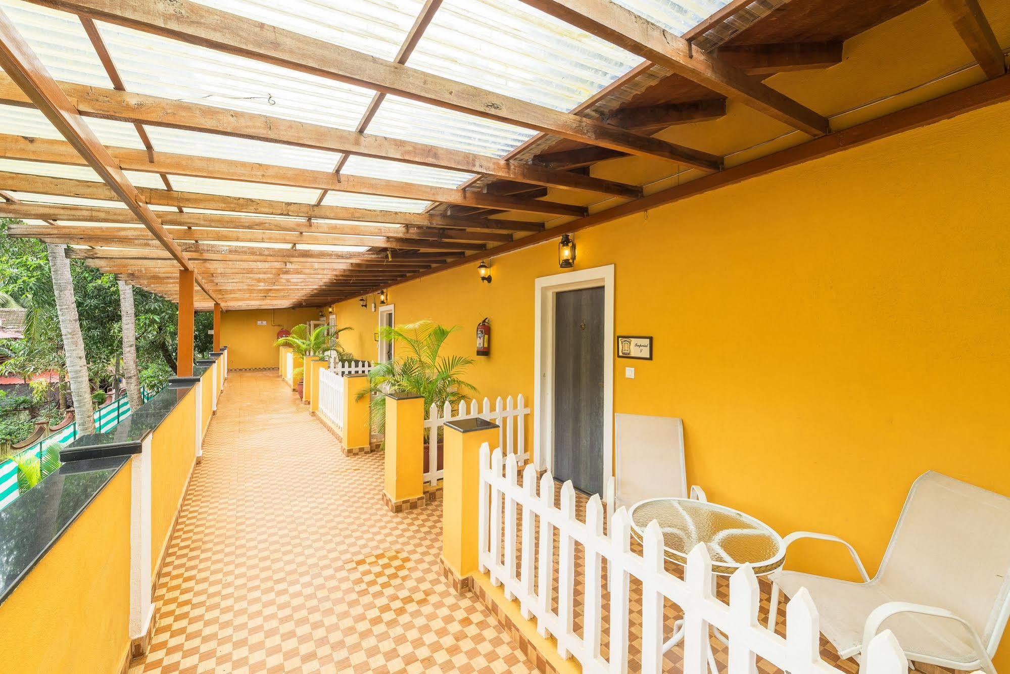 Treebo Trend Vila De Goa Hotel Siolim Exterior photo